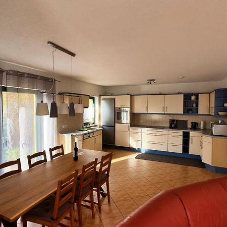 Ferienhaus Zum Findling Гёрен Экстерьер фото